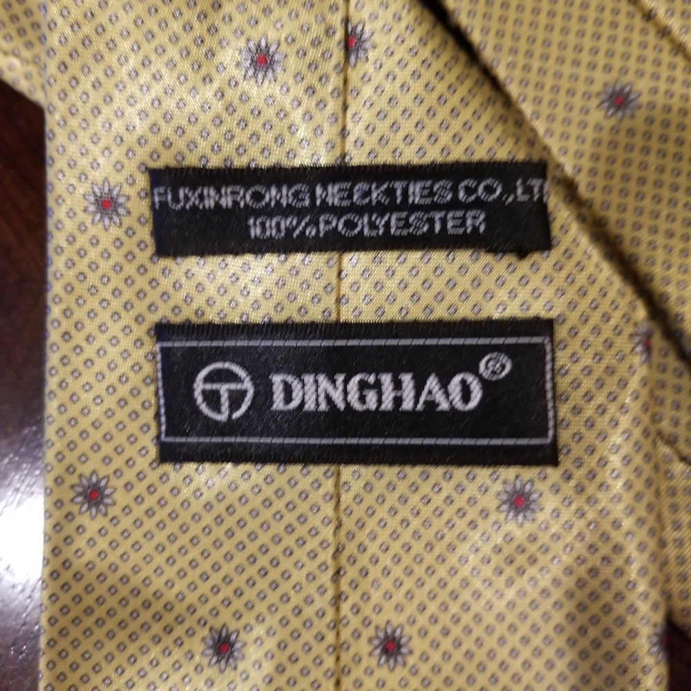 DingHao Men's Necktie - Yellow flower print - Picture 4 of 4